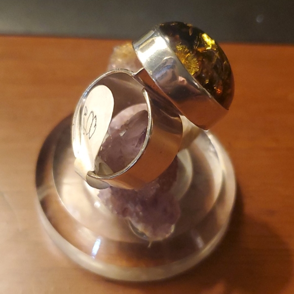 Sterling Silver and Amber Ring - Picture 3 of 5